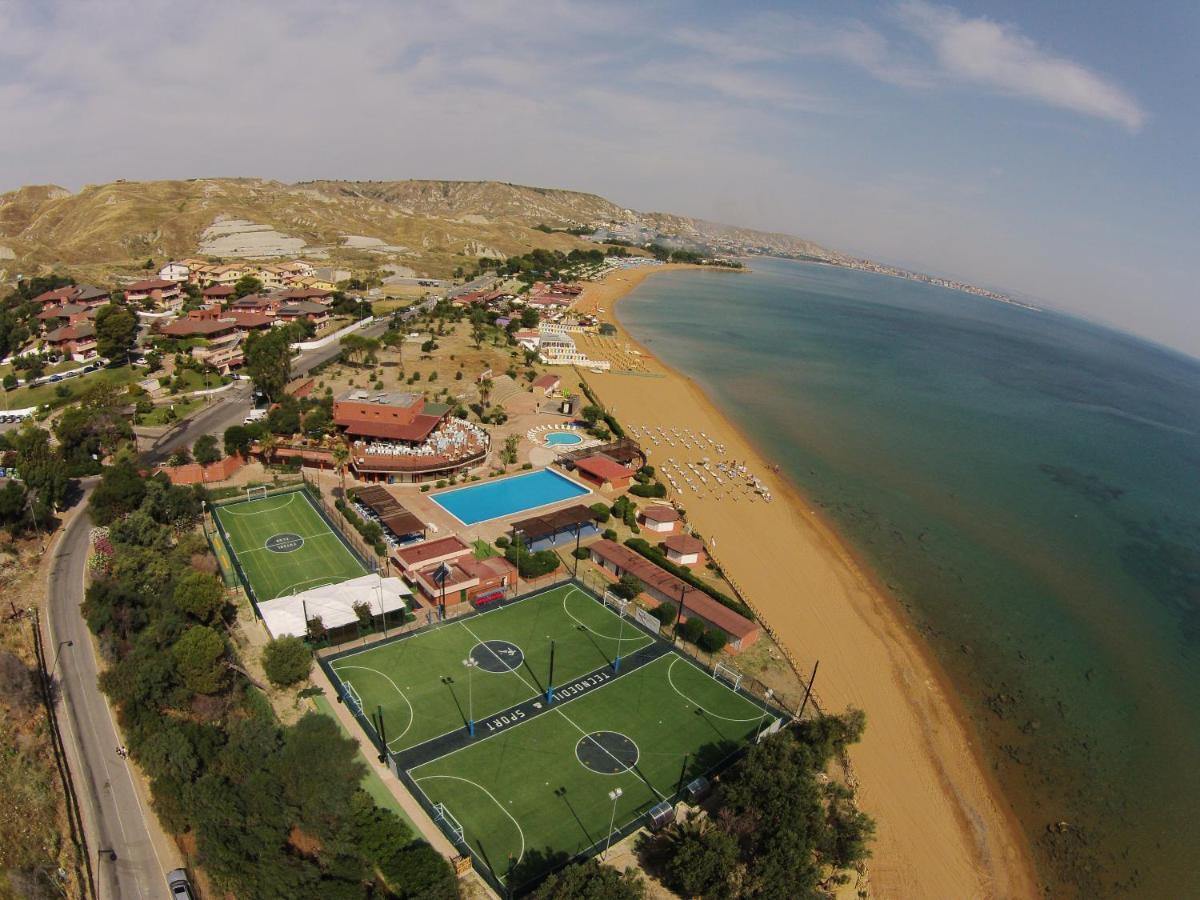 Hotel Villaggio Casarossa Кротоне Экстерьер фото